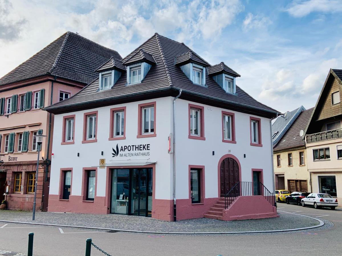 Apartment Im Alten Rathaus Мальтердинген Экстерьер фото