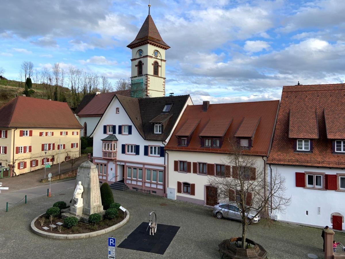 Apartment Im Alten Rathaus Мальтердинген Экстерьер фото