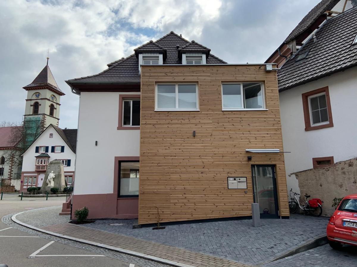 Apartment Im Alten Rathaus Мальтердинген Экстерьер фото
